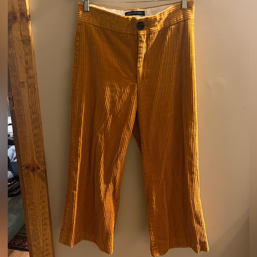 Zara Cropped Pants - Picture 2 of 4